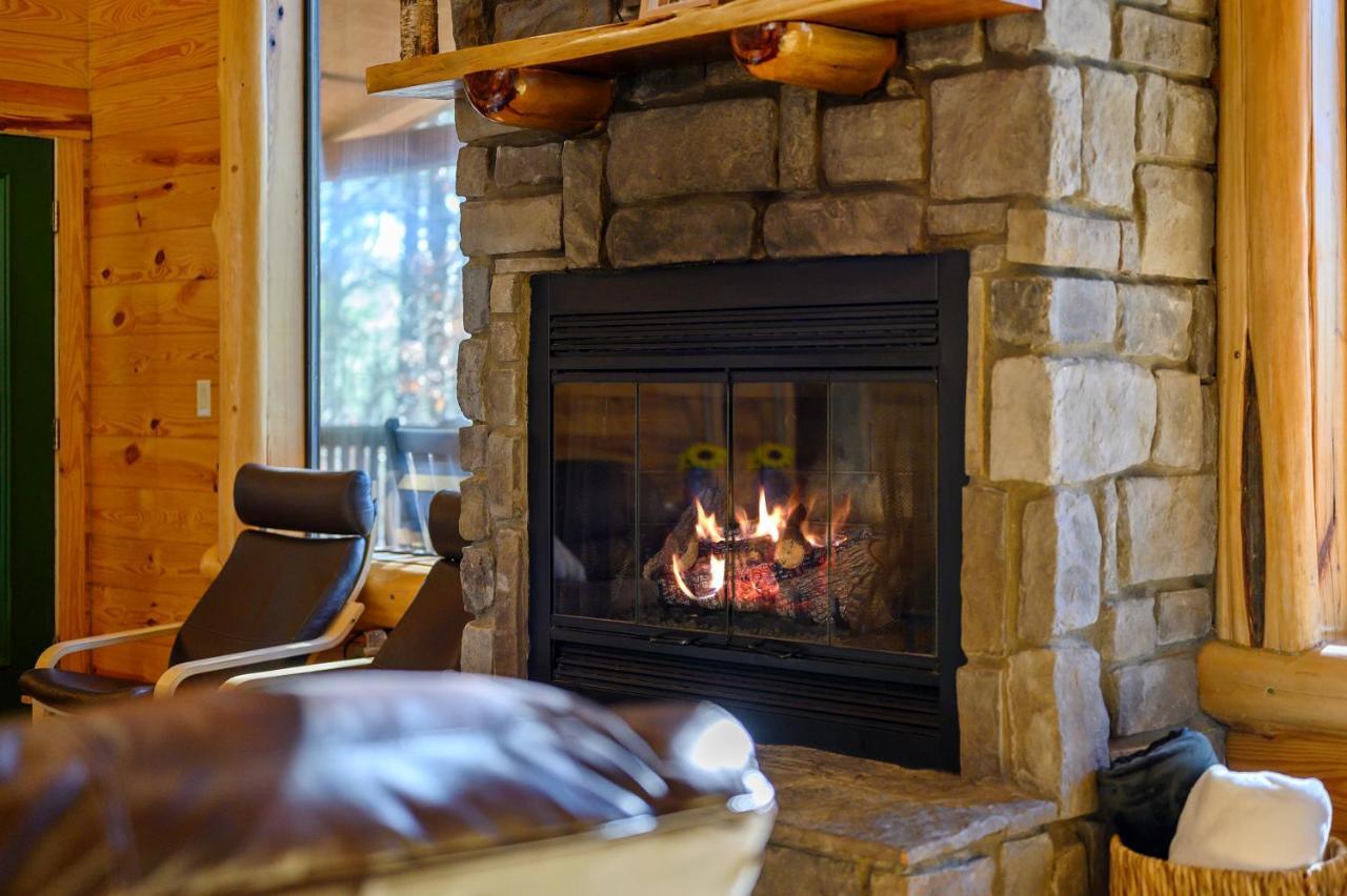 The Eastwood Spacious Retreat With 4 King En-Suites - Hot Tub - Pet-Friendly - Cozy Fire Pit - Prime Location - Multi-Family Broken Bow Exterior foto