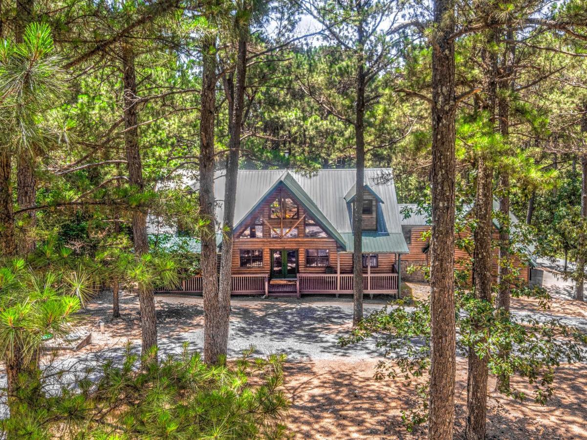 The Eastwood Spacious Retreat With 4 King En-Suites - Hot Tub - Pet-Friendly - Cozy Fire Pit - Prime Location - Multi-Family Broken Bow Exterior foto