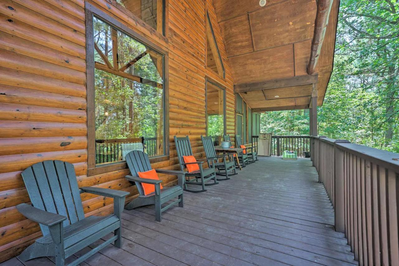 The Eastwood Spacious Retreat With 4 King En-Suites - Hot Tub - Pet-Friendly - Cozy Fire Pit - Prime Location - Multi-Family Broken Bow Exterior foto