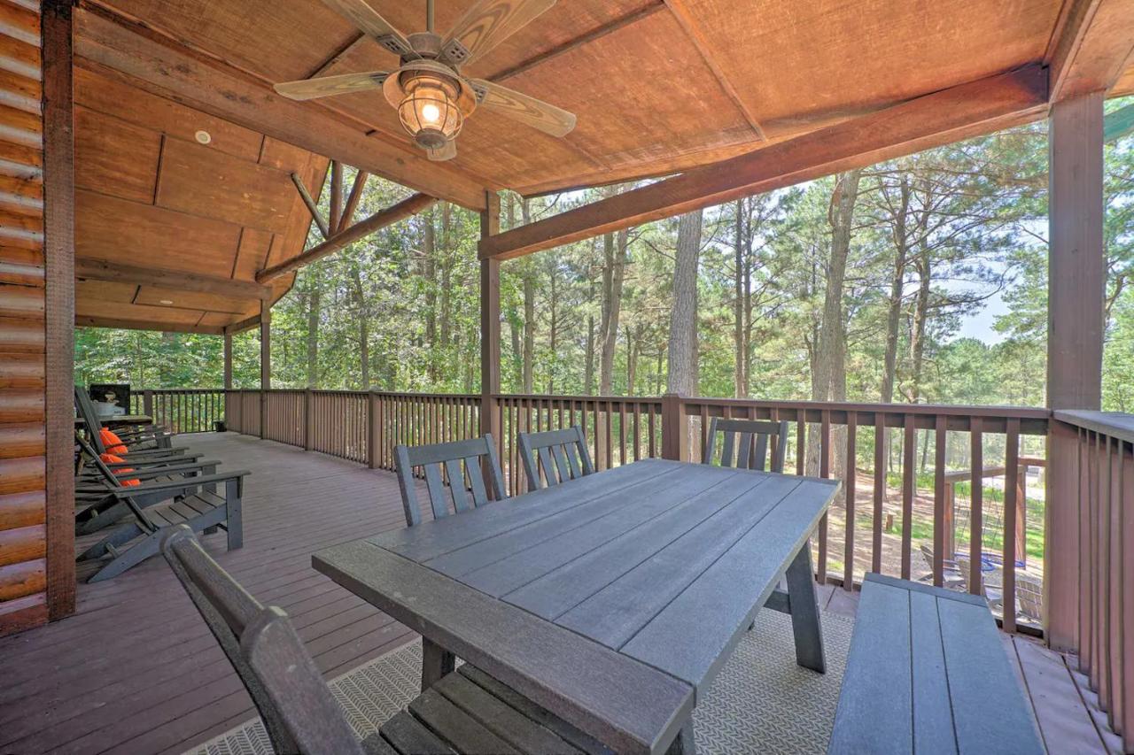 The Eastwood Spacious Retreat With 4 King En-Suites - Hot Tub - Pet-Friendly - Cozy Fire Pit - Prime Location - Multi-Family Broken Bow Exterior foto