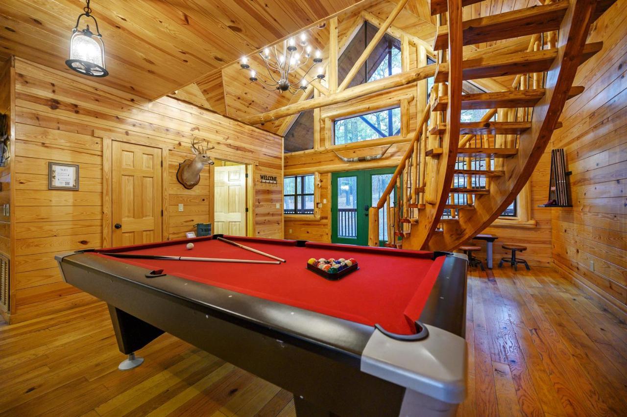 The Eastwood Spacious Retreat With 4 King En-Suites - Hot Tub - Pet-Friendly - Cozy Fire Pit - Prime Location - Multi-Family Broken Bow Exterior foto